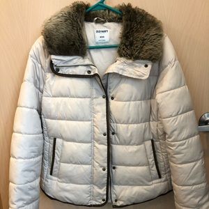Old Navy white jacket white faux fur collar